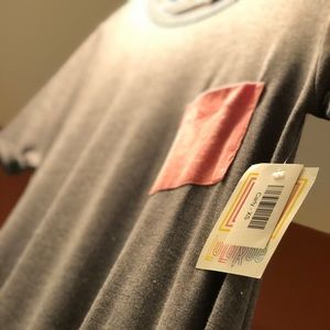 NWT XS LuLaRoe Grey with Pink Pocket Carly 💕